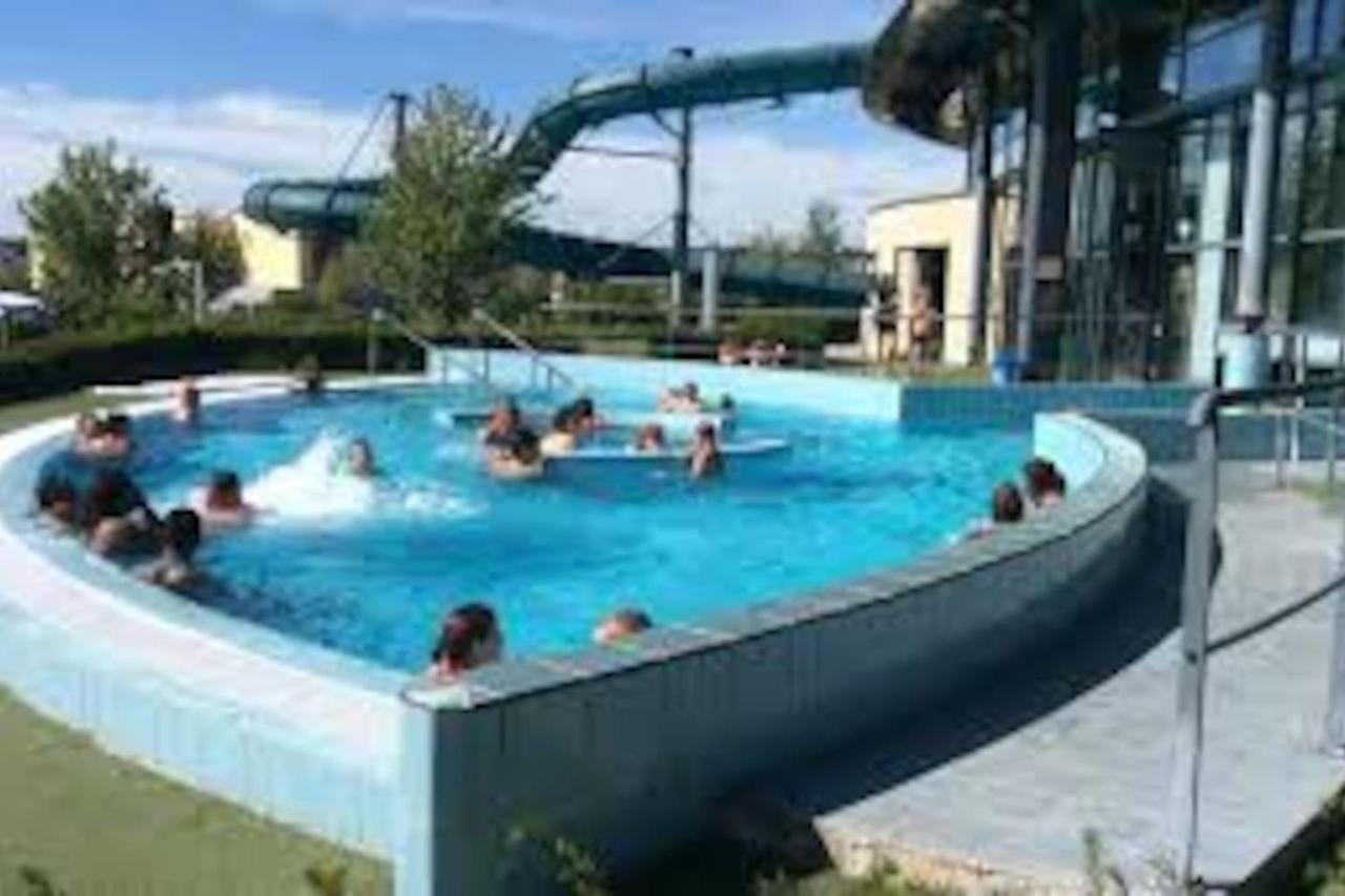 Ancienne Fermette Le Charlemont Givet Holiday home *